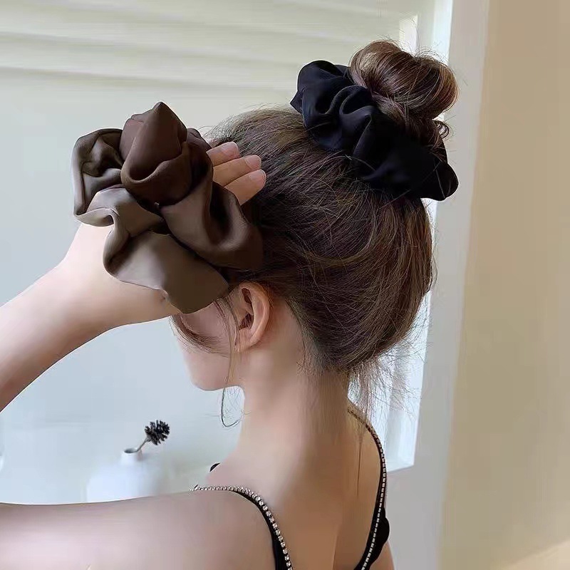 3 luxe satijnen haar scrunchie - Travel Accessories For Elderly recensie en prijs