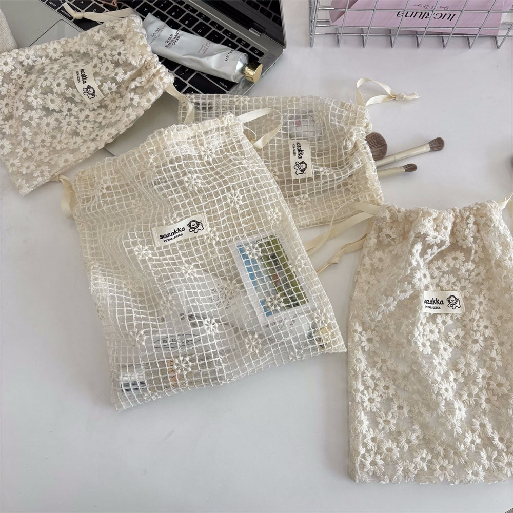 Kant geborduurde Daisy Mesh ma - Travel Packing Accessories recensie en prijs